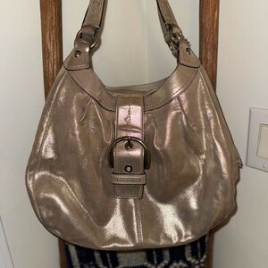 Coach Lynne Champagne Gold Metallic Shoulder Hobo Purse Bag A1176-F15075